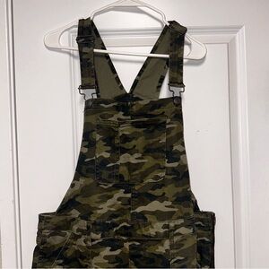 Never worn ! Was given to me as a gift I am now not this size anymore